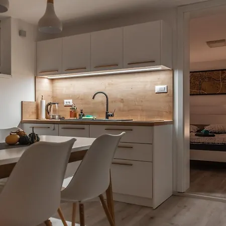 Cozy Little Apartment *