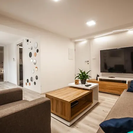 Cozy Little Apartament *